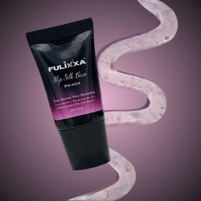 Makeup primer that smooths skin and prepares it for long-lasting makeup